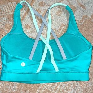 STRAPPY TURQUOISE/ TEAL LULULEMON ATHLETICA SPORTS BRA 🦋🤍